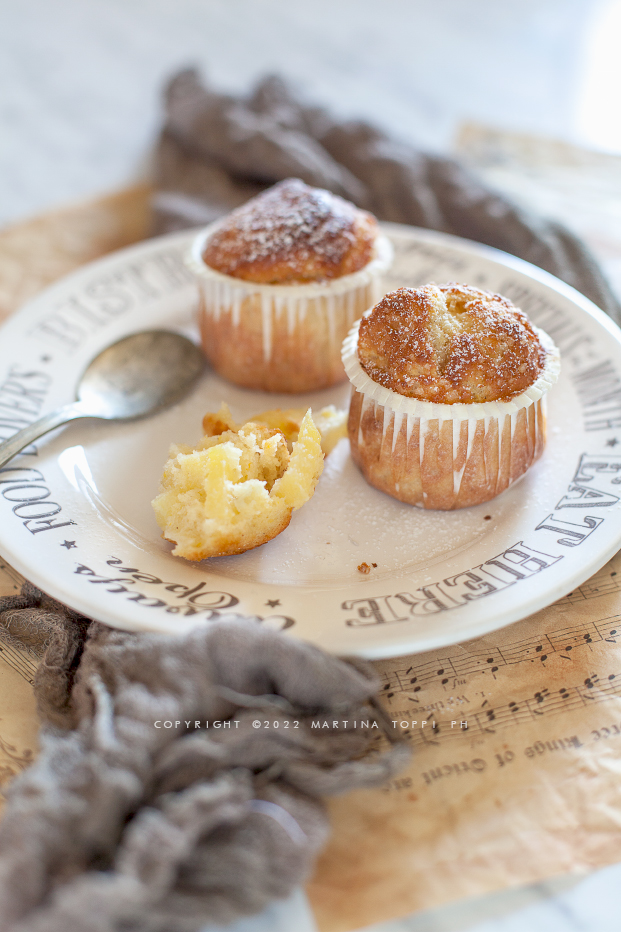 Muffin in friggitrice ad aria (soffici, golosi e pronti pochissimi minuti!)